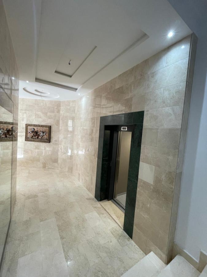 Seafront High Standard Apartment Мартил Екстериор снимка